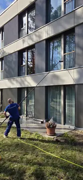 Fensterputzer privat Berlin: Fensterreinigung für den Privathaushalt im Einsatz